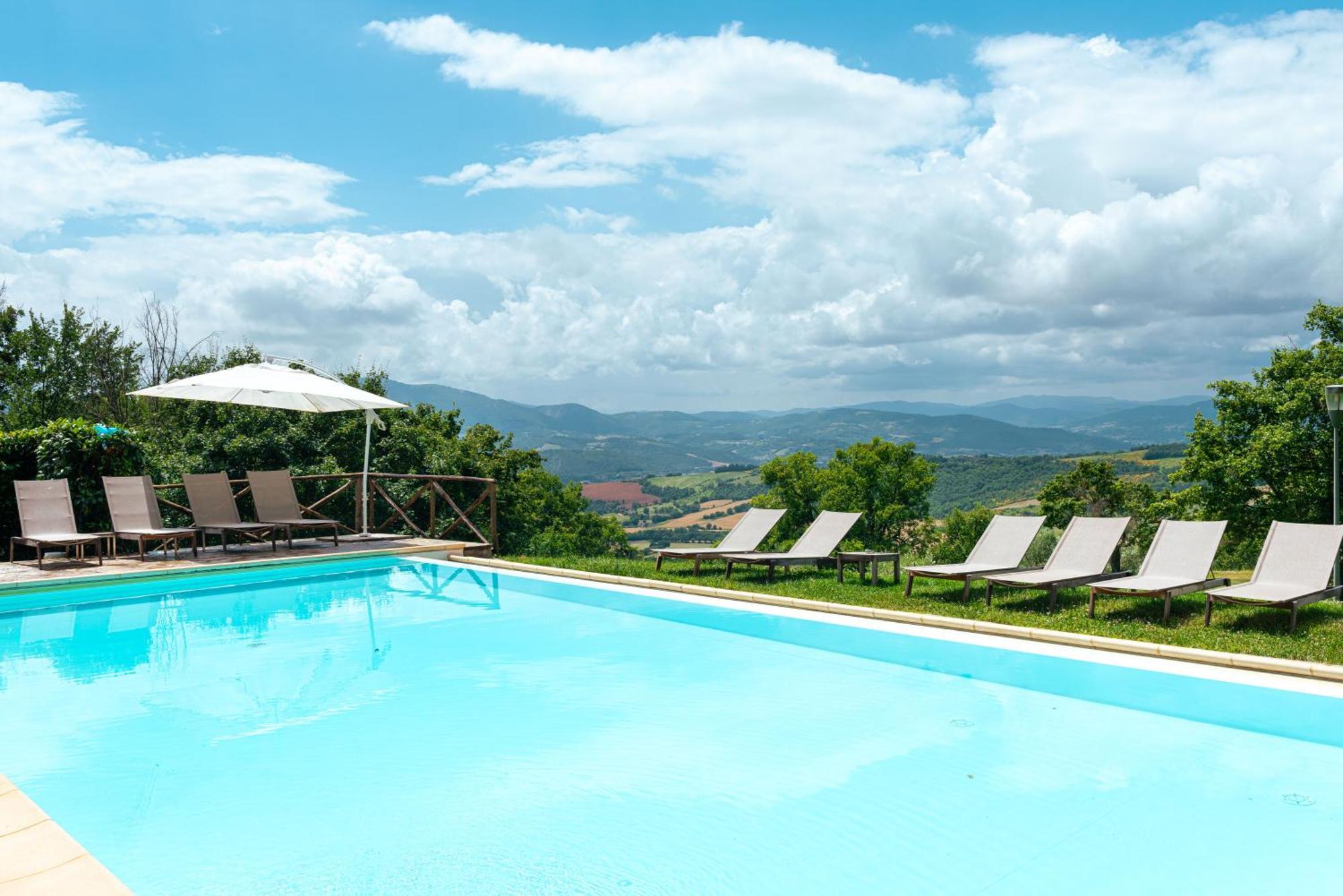 Nikis Resort Γκούμπιο Εξωτερικό φωτογραφία